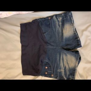 Maternity jean short